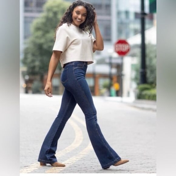 Spanx Womens Flare Jeans size medium Dark Indigo Mid-Rise Stretch Denim $128 - Picture 7 of 7